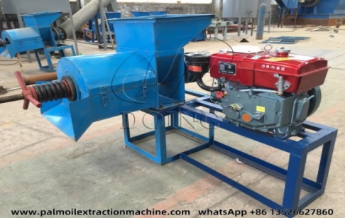A Nigerian Customer Signed a Contract with Henan Glory Company for Advanced Palm Oil Expeller Machine