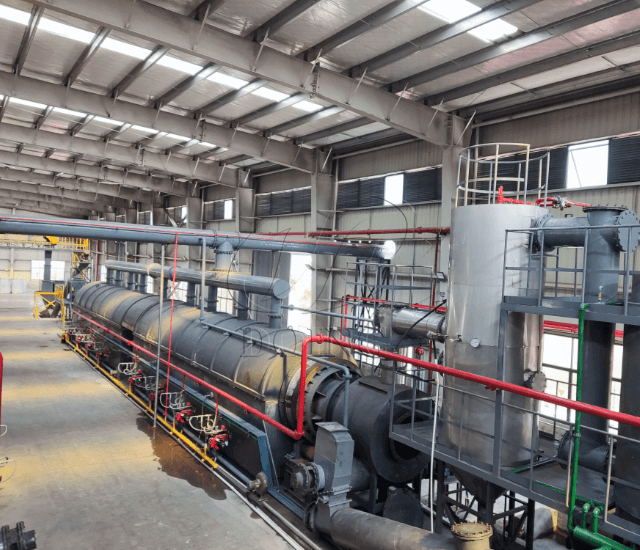 Waste tire refining equipment