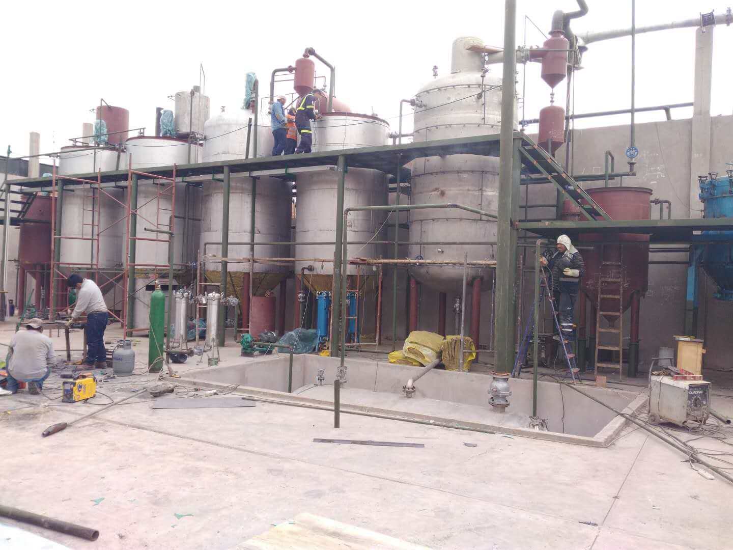 Oil refining equipment manufacturer