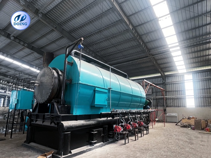 Batch plastic pyrolysis plant in Indonesia